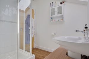 Bedroom One (En-Suite)- click for photo gallery